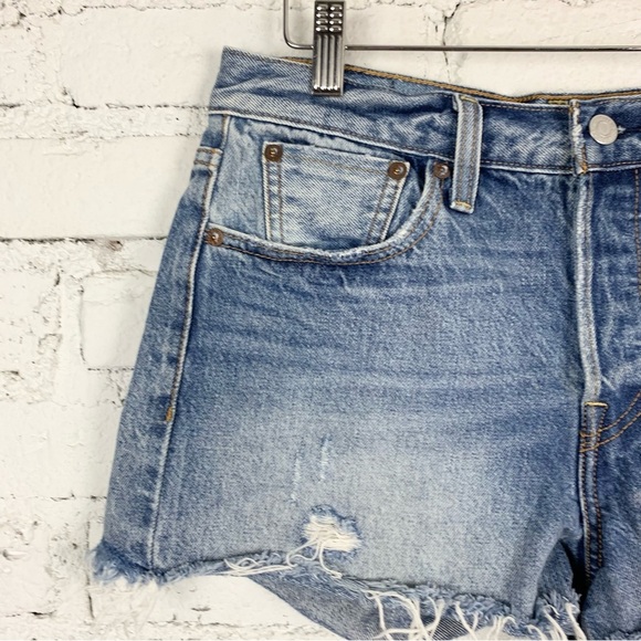 Levi’s High Rise Wedgie Shorts Sierra Skyline White Oak Cone Denim Distressed 28 - Picture 7 of 14